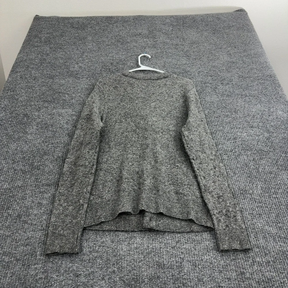 Banana Republic Cardigan Mens M Gray Wool Blend Italian Yarn V Neck Classic‎
